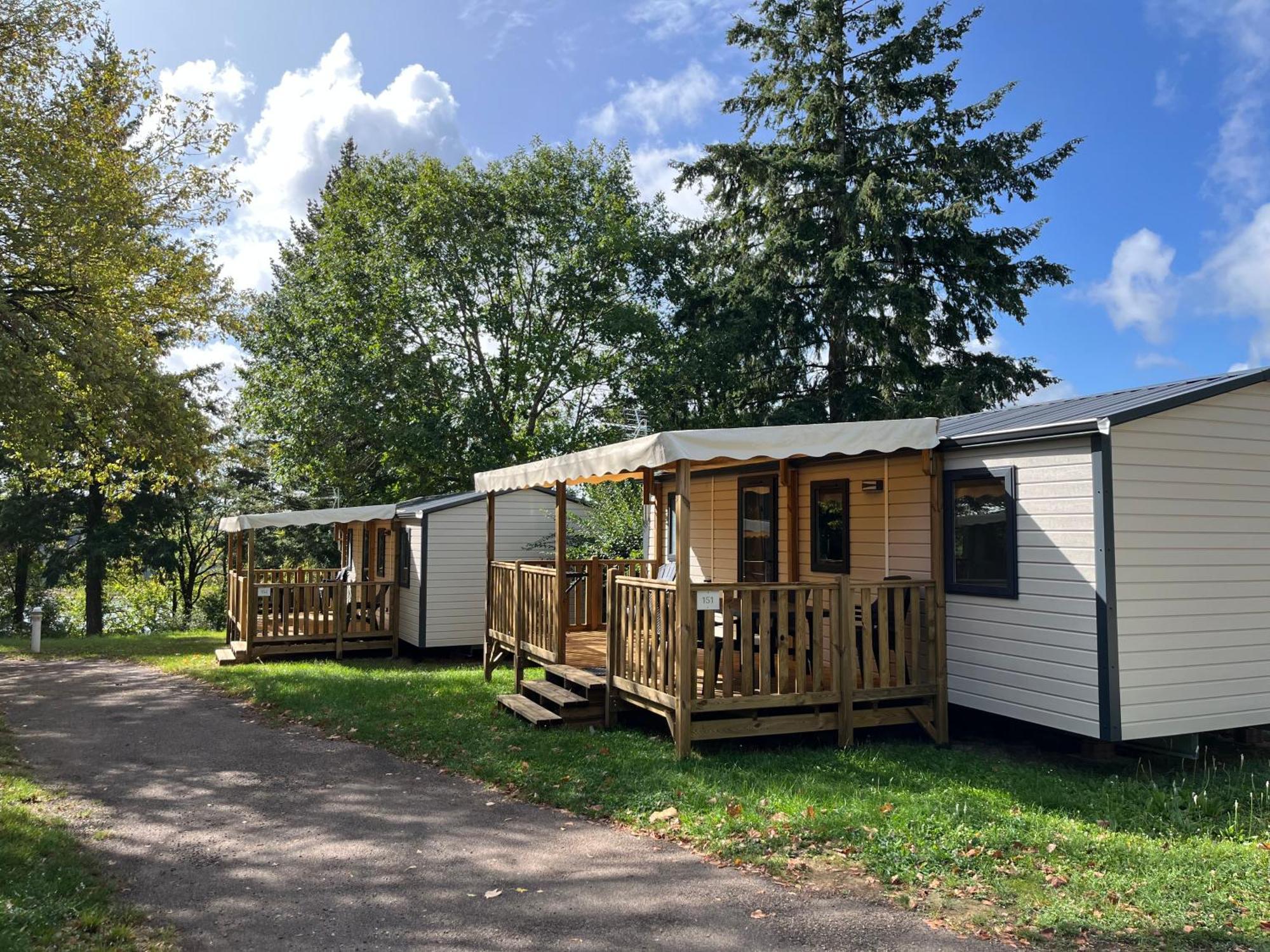 Camping De La Liez Hotel Peigney ภายนอก รูปภาพ