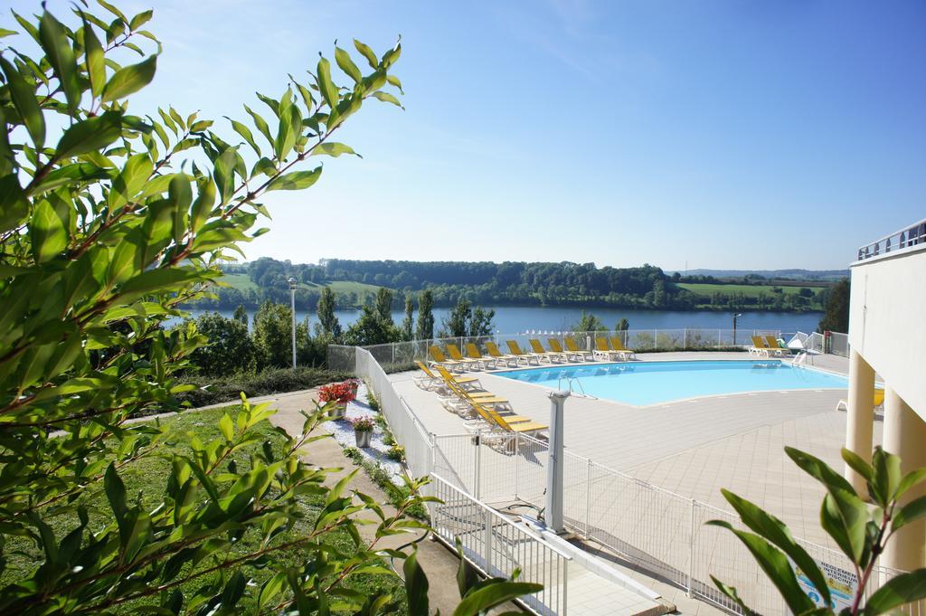 Camping De La Liez Hotel Peigney ภายนอก รูปภาพ